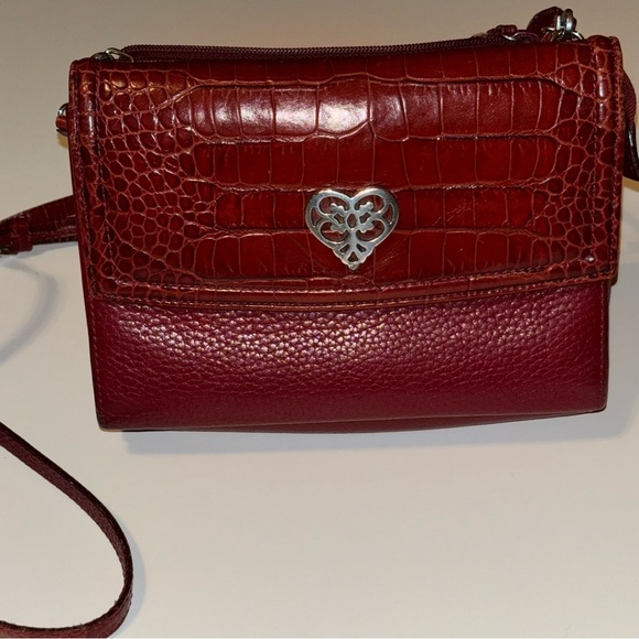 Vintage Brighton Pebbled Leather Croc Crossbody Heart logo bag